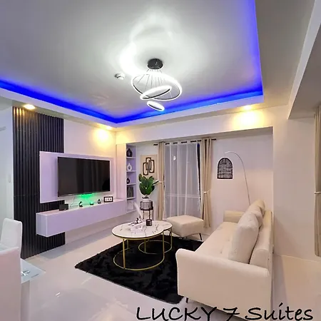Lucky 7 Suites