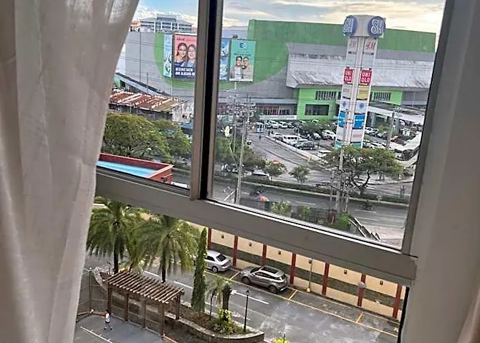 Lucky 7 Hotel