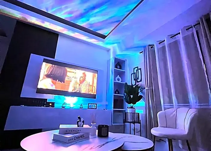 Hotel Lucky 7