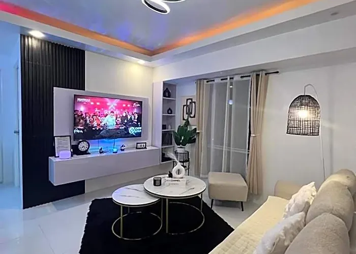 Lucky 7 Hotel 5*