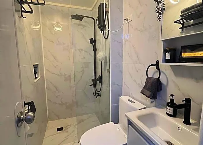 Lucky 7 Hotel 5*